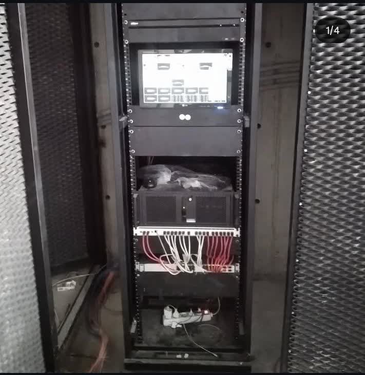 اتاق سرور دوربین مداربسته همراه با UPS و پنل مانیتورینگ تصویر زنده
